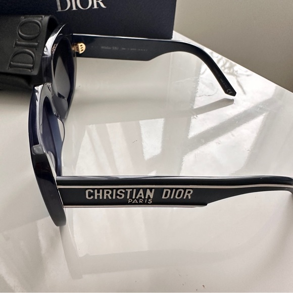 CHRISTIAN DIOR WILDIOR S 3 U 55 23 145 Luxury Sunglasses with case and Box - Picture 7 of 10